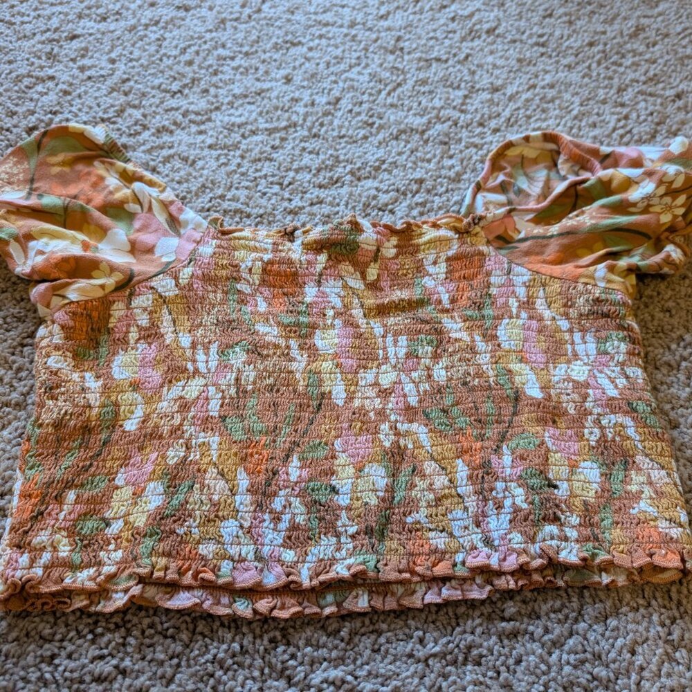 Aerie Crop Top size medium in an Orange floral pattern - Picture 6 of 6